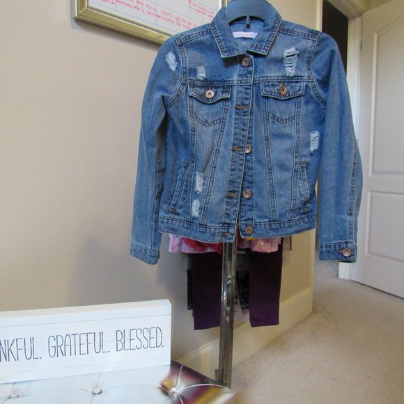 25 pc of girls clothing (Size L/10-12)